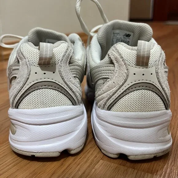 New Balance 530 Sneakers. Cream / Neutral - Women’s 6.5 - Picture 5 of 8